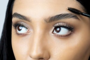 Top 5 Benefits of Eyebrow Tinting